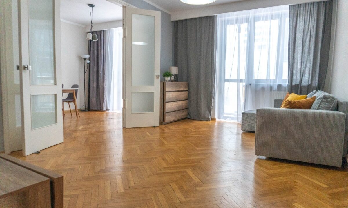 232697_3.jpg