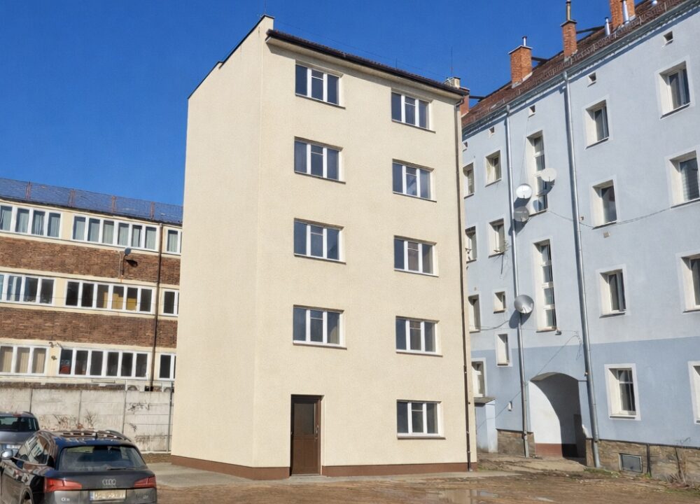 230044_3.jpg