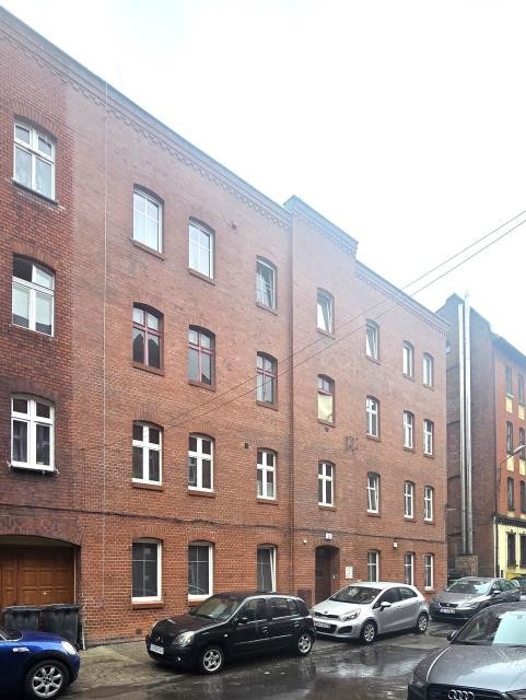 239690_3.jpg