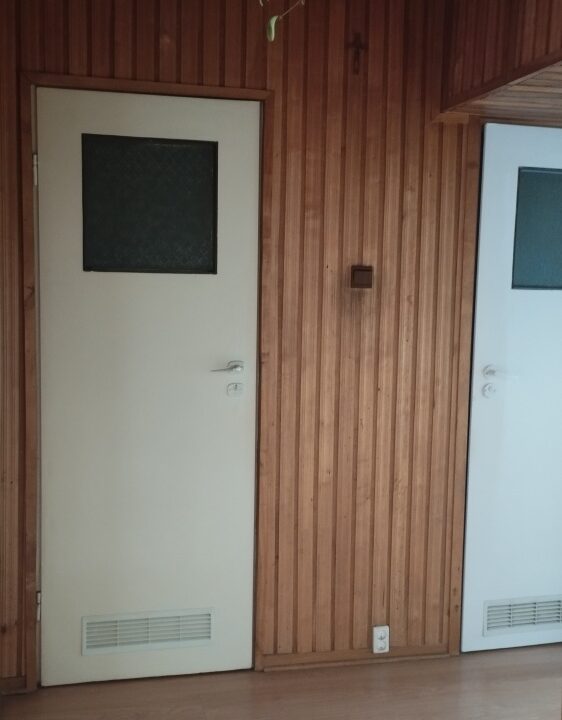 249807_3
