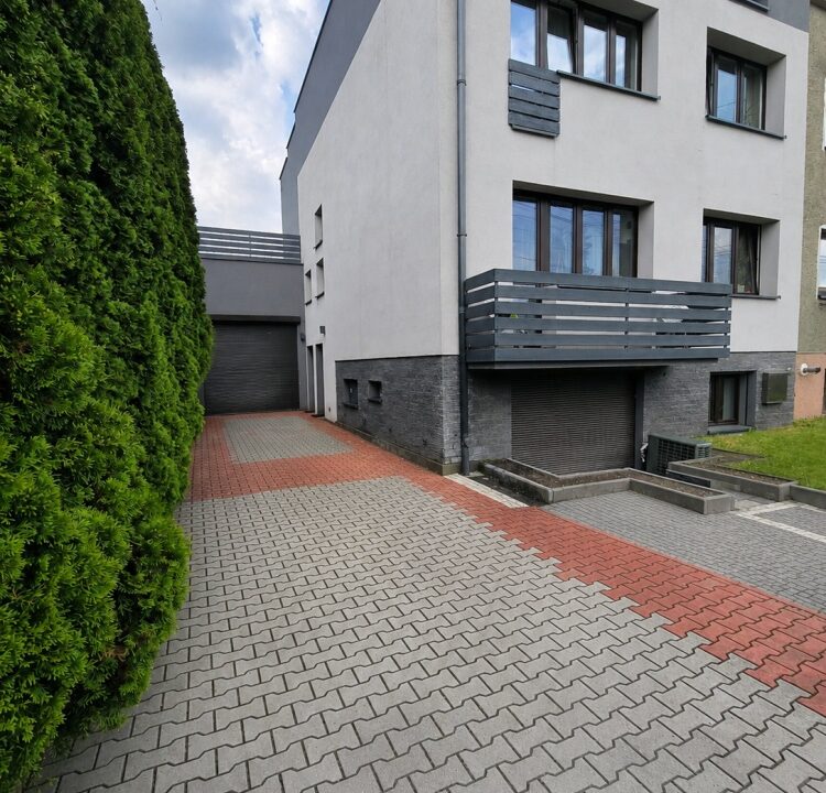257961_3